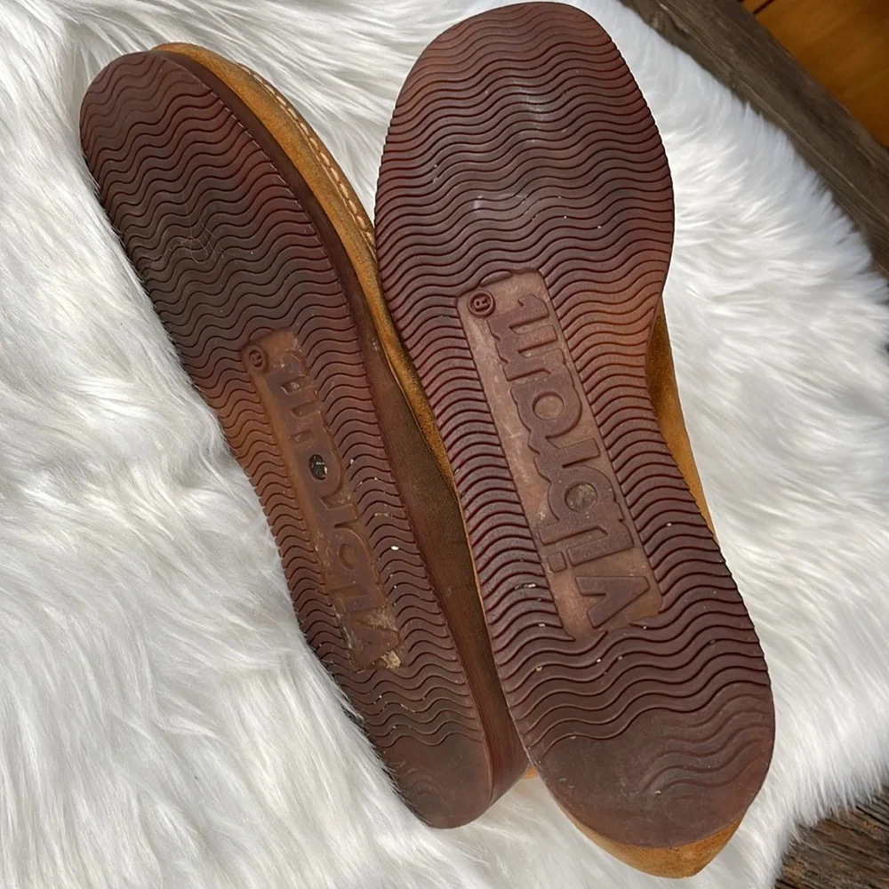 Wolverine wallabies with‎ Vibram soles GUC size 12.5